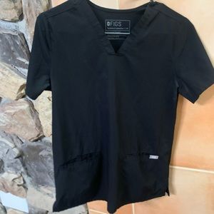 Three pocket fig scrub top